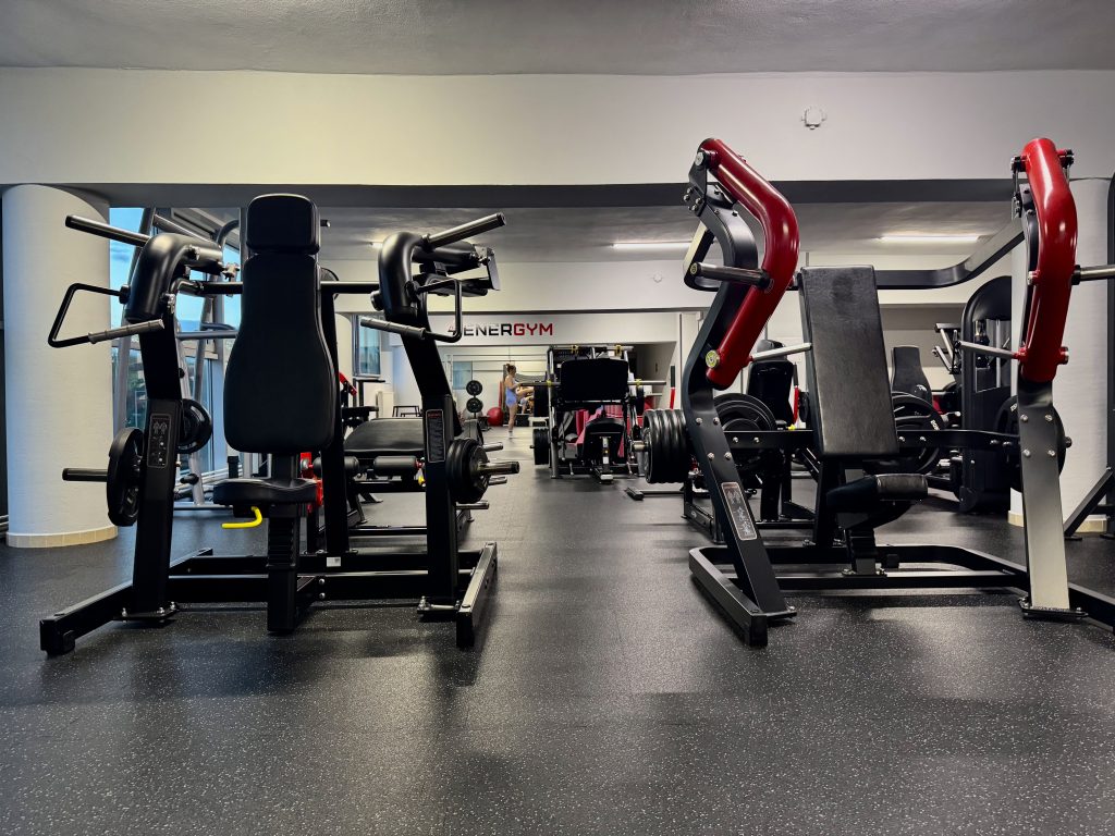 Gym, ktorý ma vybavenie ako nik iný v Spišskej Novej Vsi. U nás sa Vám podarí schudnuť alebo nabrať svaly
